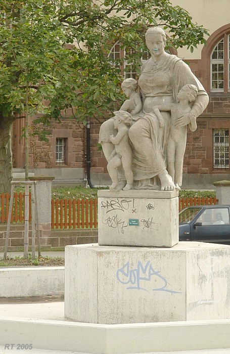 Mü;tterbrunnen_h