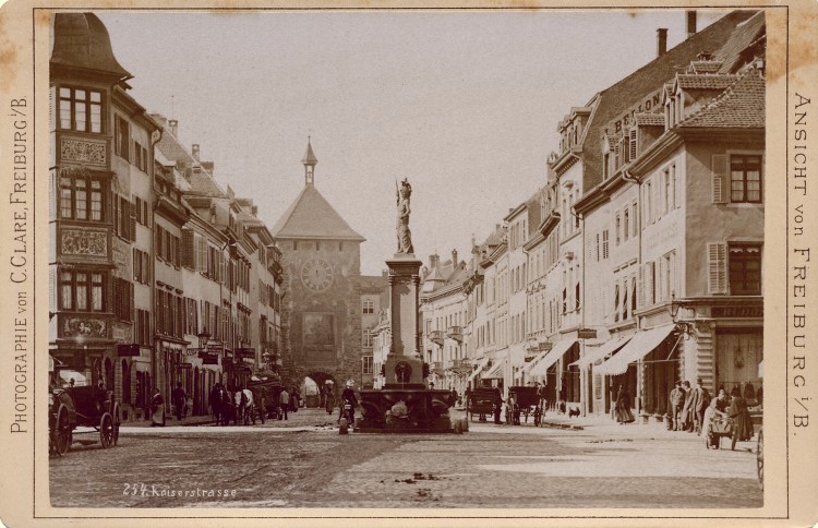 Blick zum Martinstor